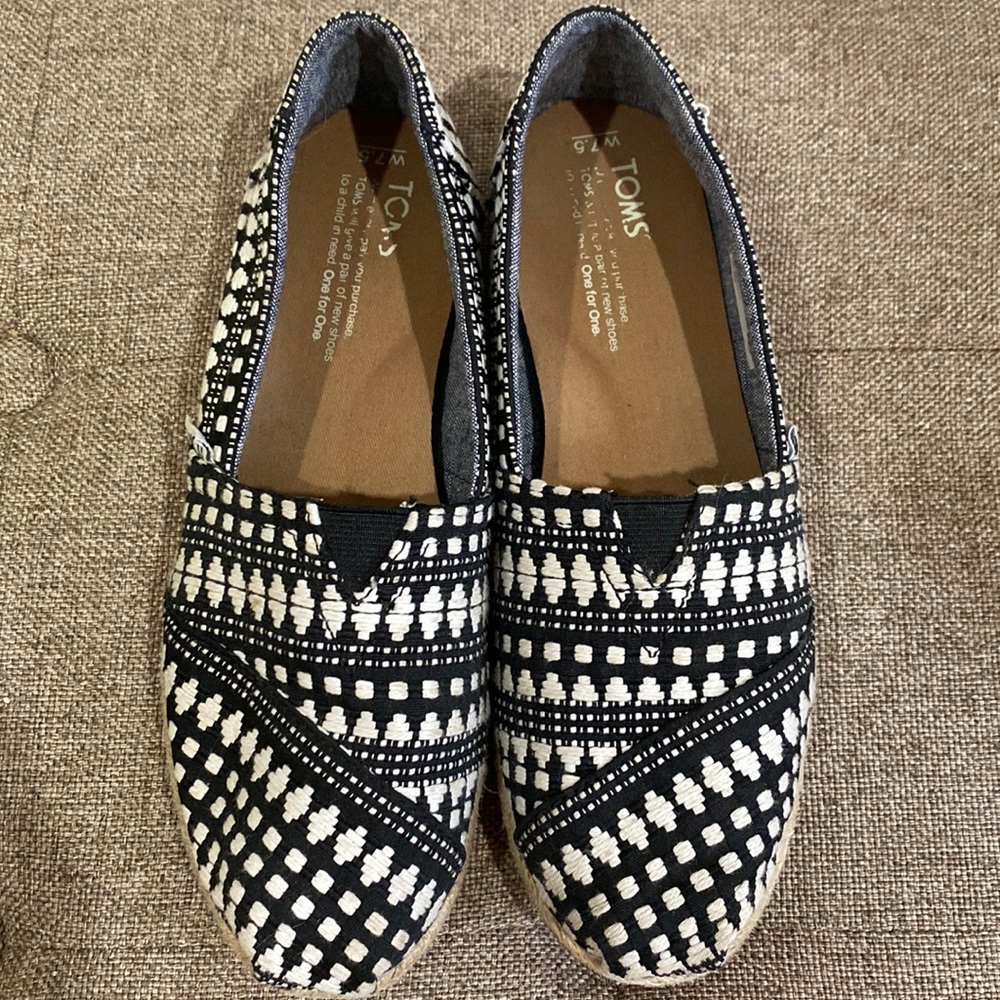 Toms shoes